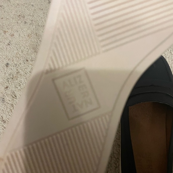 Naturalizer Elegant Black Slip-Ons - Picture 7 of 7